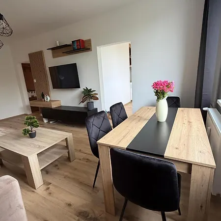 Sunny 4-room In A Location In דירה