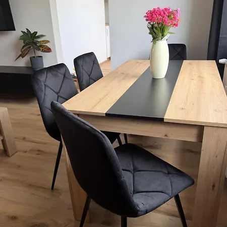 Sunny 4-room In A Location In Appartamento *