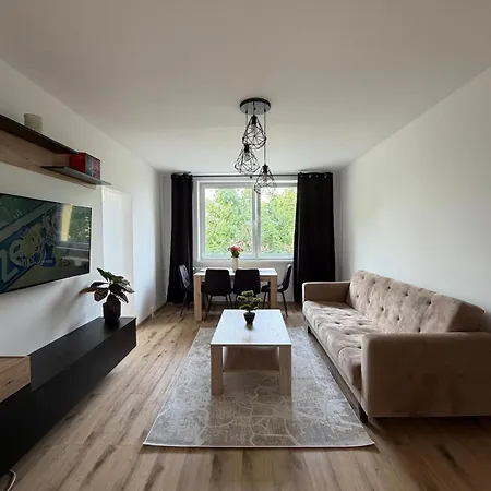 Sunny 4-room In A Location In Appartamento