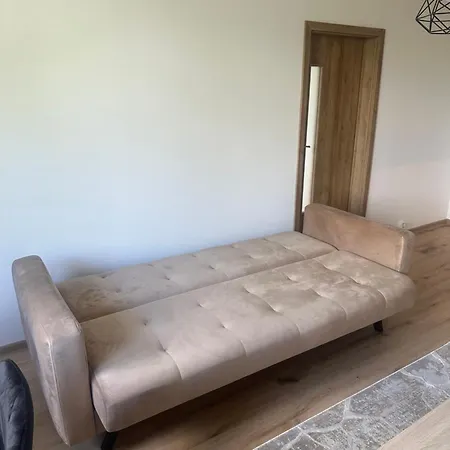 Sunny 4-room In A Location In דירה