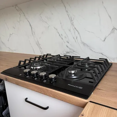Sunny 4-room In A Location In Appartamento *