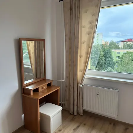 Sunny 4-room In A Location In Appartamento Poprad